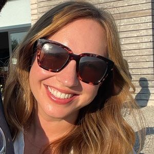 Meet your Posher, Sara